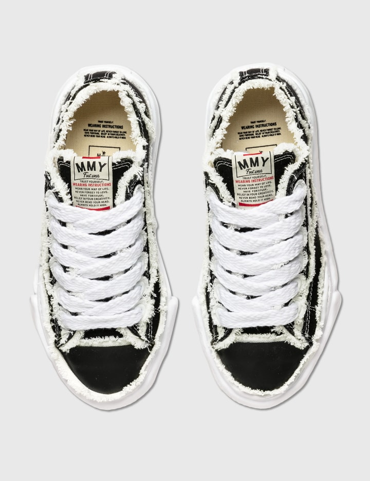 Maison Mihara Yasuhiro ピーターソン ロートップ スニーカー Hbx ハイプビースト Hypebeast が厳選したグローバルファッション ライフスタイル Maison Mihara Yasuhiro ピーターソン ロートップ スニーカー Hbx ハイプビースト Hypebeast が厳選したグローバルファッション ライフスタイル