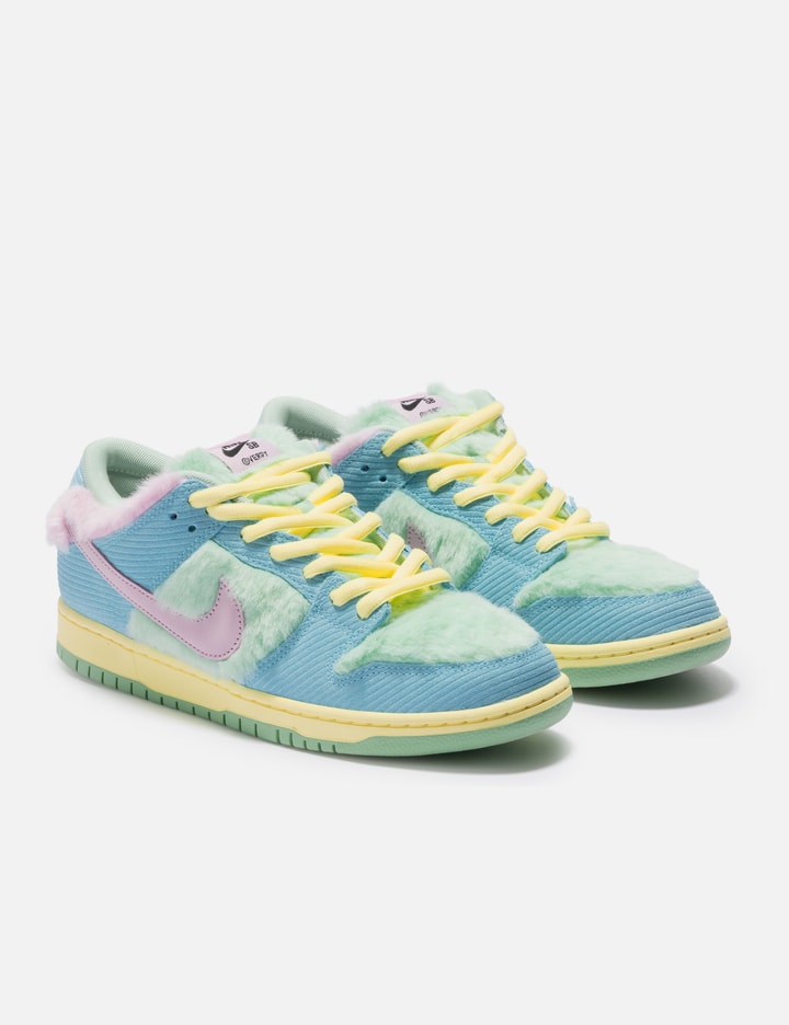 Nike SB Verdy Dunk Low Pro Sneakers
