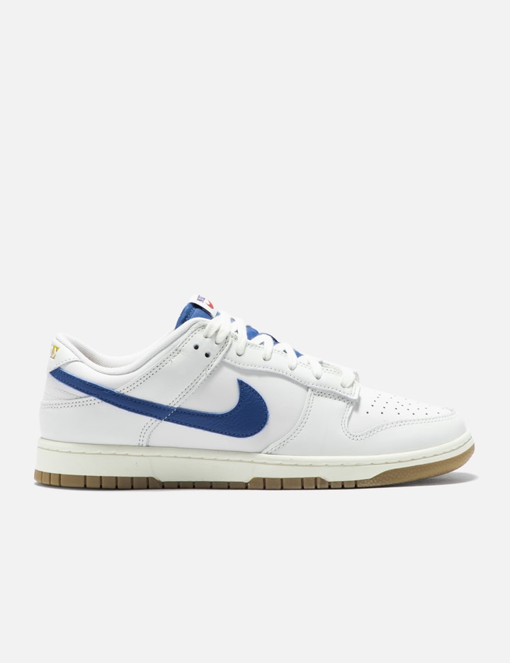 Nike Dunk Low SE Placeholder Image