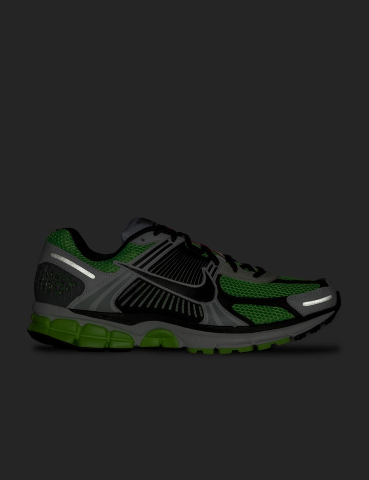 NIKE ZOOM VOMERO 5 SE SP Placeholder Image