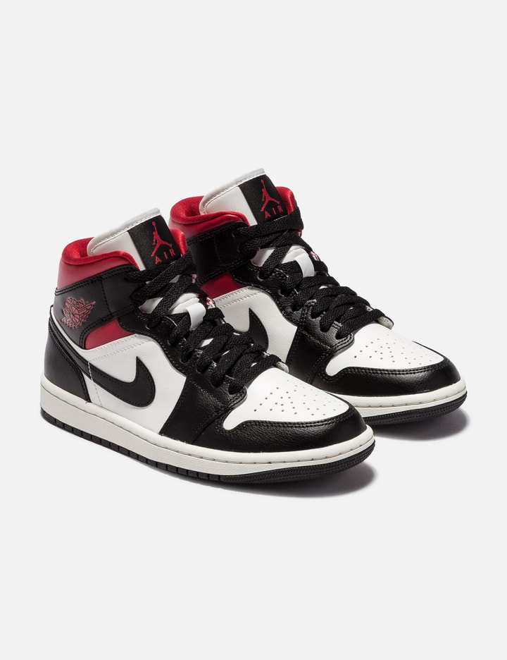 Air Jordan 1 MID SE Placeholder Image