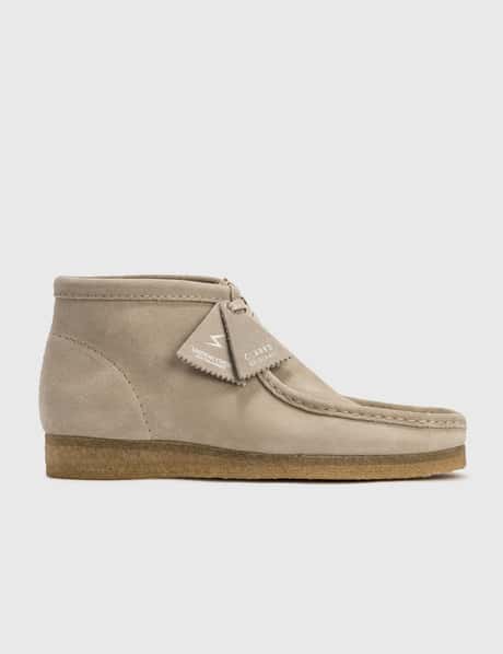 Undercover Undercover x Clarks Wallabee 부츠
