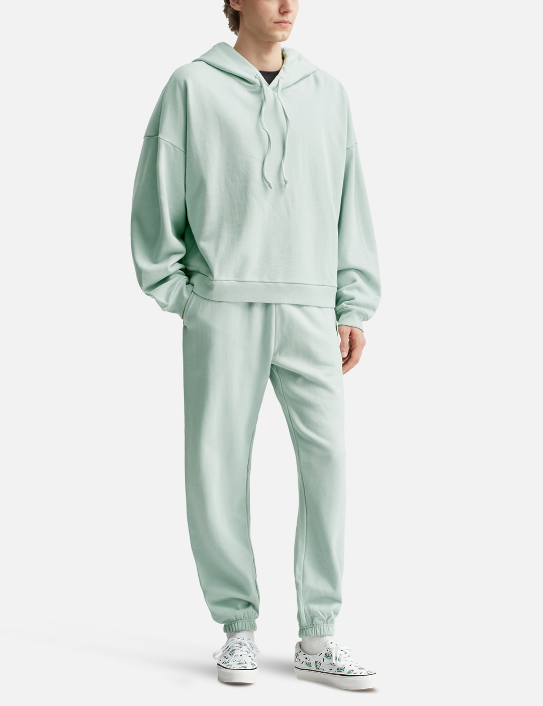 Sweatpants view 20