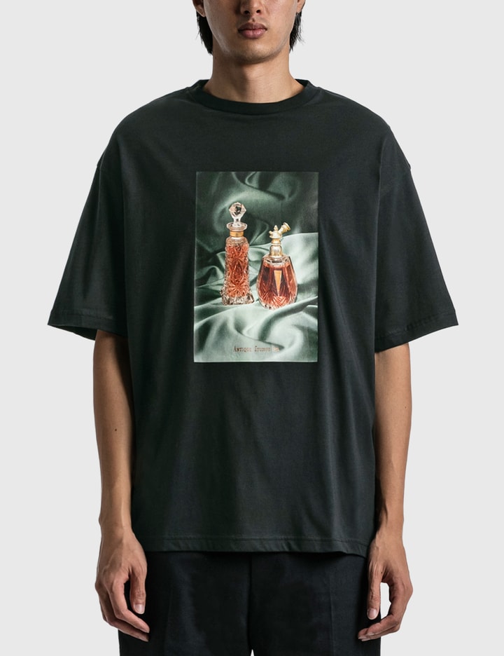 디지털 퍼퓸 프린트 티셔츠 Placeholder Image