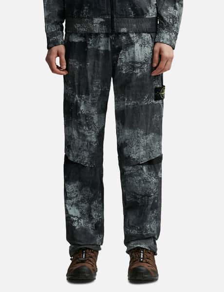 Stone Island - Dissolving Grid Camo On Econyl® Regenerated Nylon 