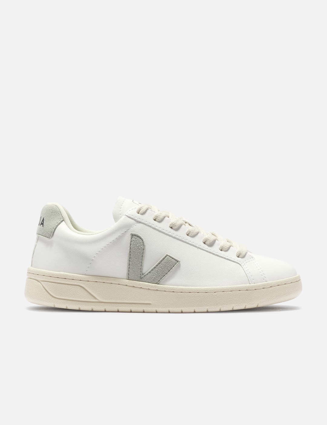 VEJA Urca CWL logo-appliqué sneakers VEJA Urca CWL logo-appliqué Sneakers | White | FARFETCH main image 3