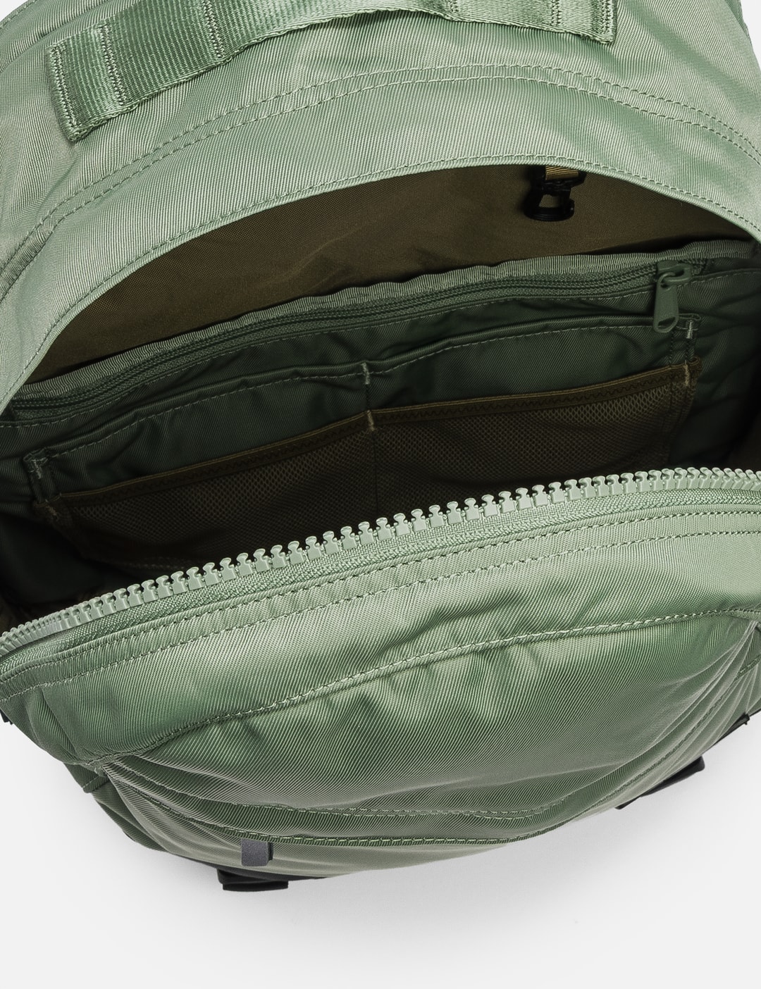 Staple Travel Daypack view 16