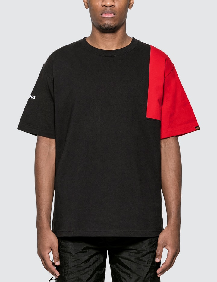 C2H4 x Mastermind World T-Shirt Placeholder Image