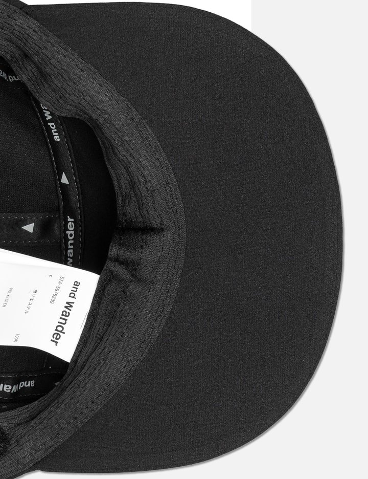 and wander Tech Cap