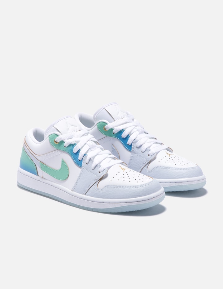 AIR JORDAN 1 LOW SE Placeholder Image