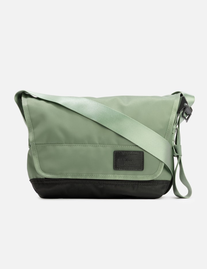 Staple Messenger S Placeholder Image
