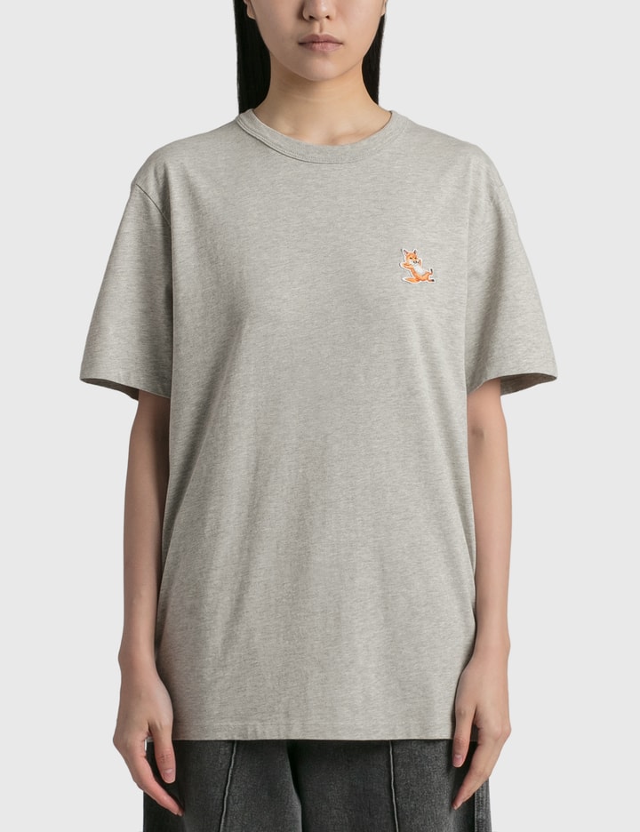 チラックス フォックス パッチ クラシック Tシャツ Placeholder Image