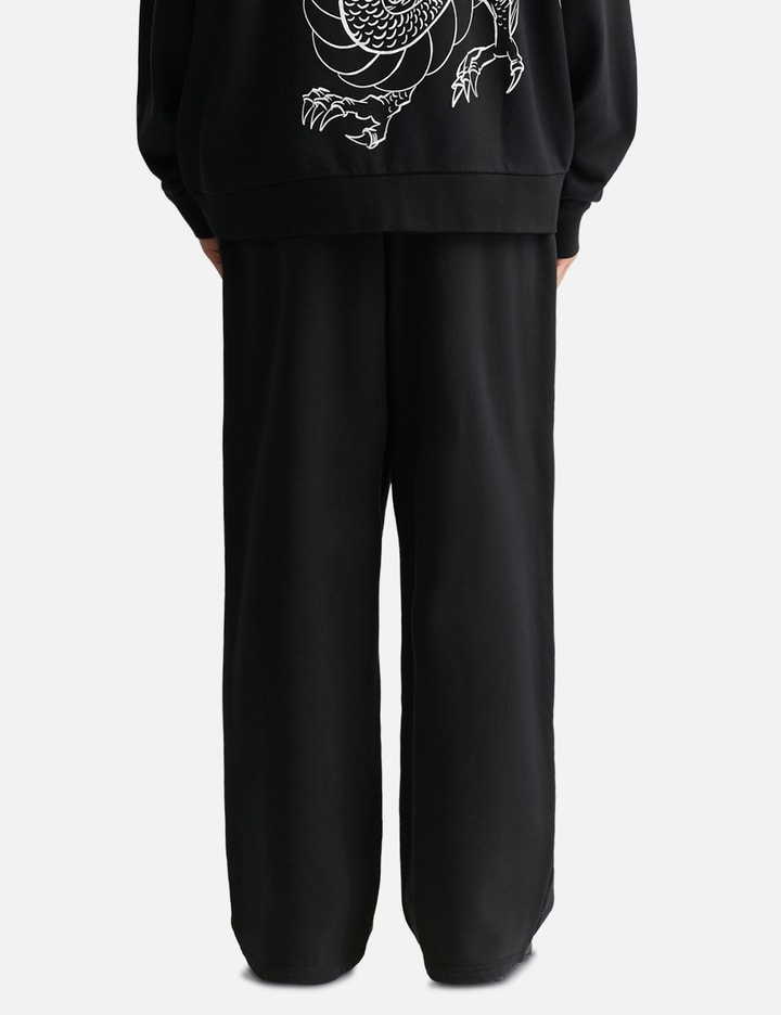 3.PARADIS x Bruce Lee: Lounge Pants Placeholder Image