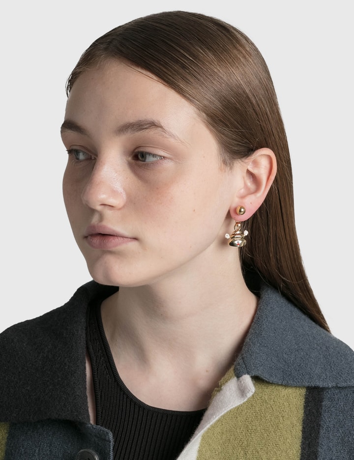 CACA EARRING Placeholder Image