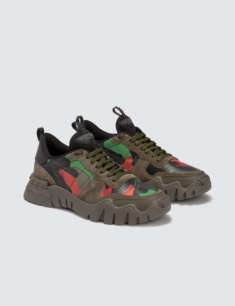 valentino garavani camouflage rockrunner plus sneaker