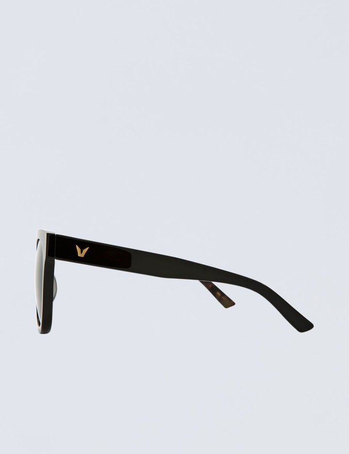 Didi D Sunglasses Placeholder Image