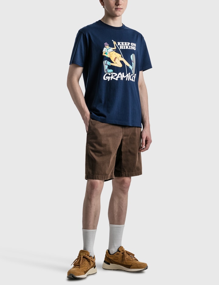 킵 온 하이킹 티셔츠 Placeholder Image