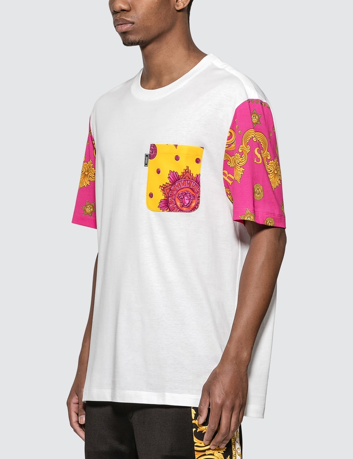 Le Pop Classique T-shirt Placeholder Image