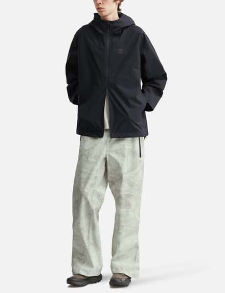 Aðalvík Packable Rain Jacket view 14