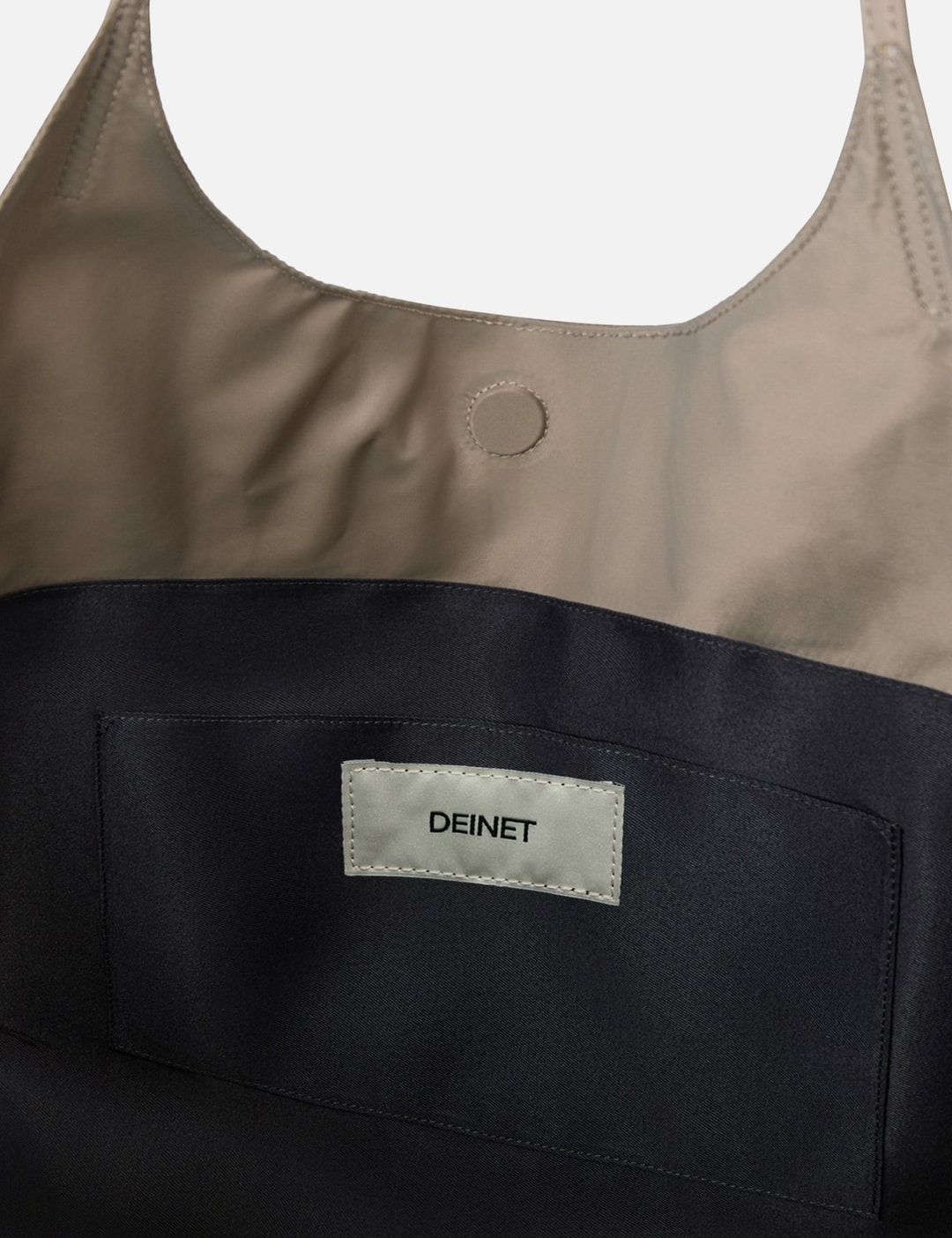 Frill Big Bag In Beige view 18