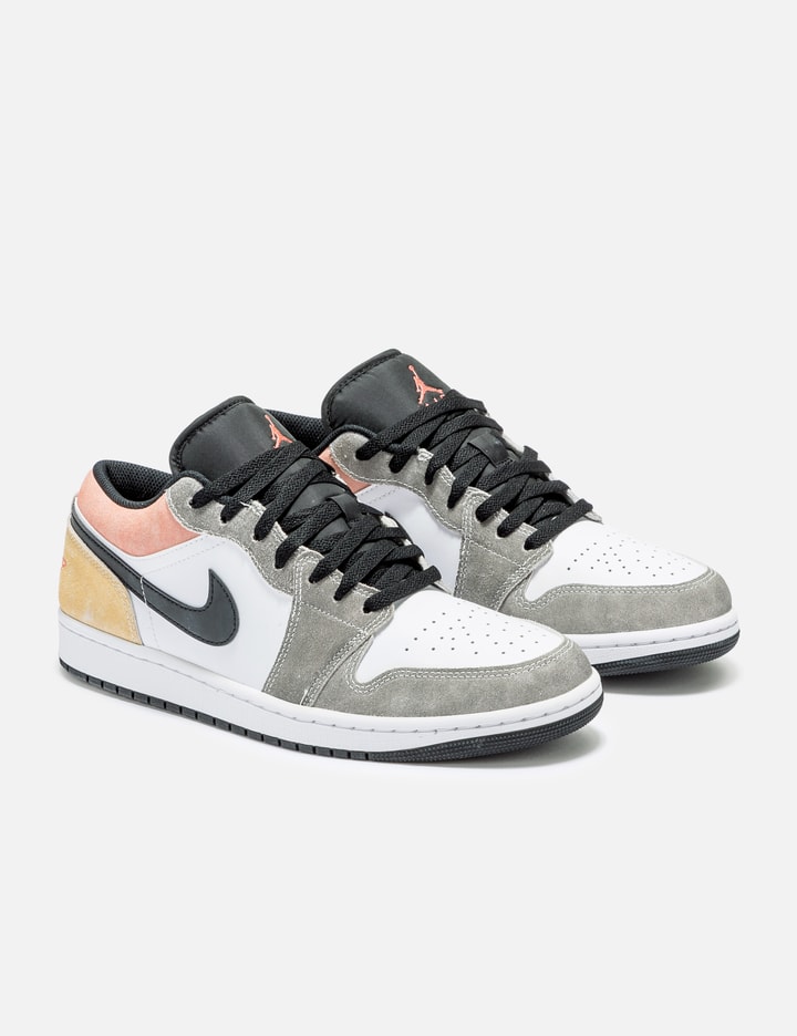 AIR JORDAN 1 LOW SE Placeholder Image