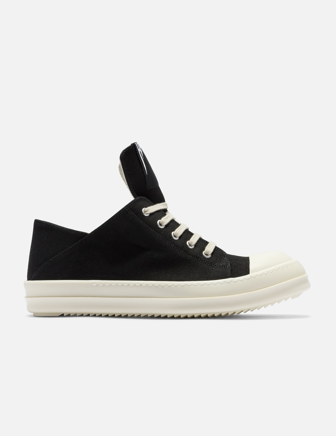 Shoes-1-1-b68b0.jpg?fit=max&w= 