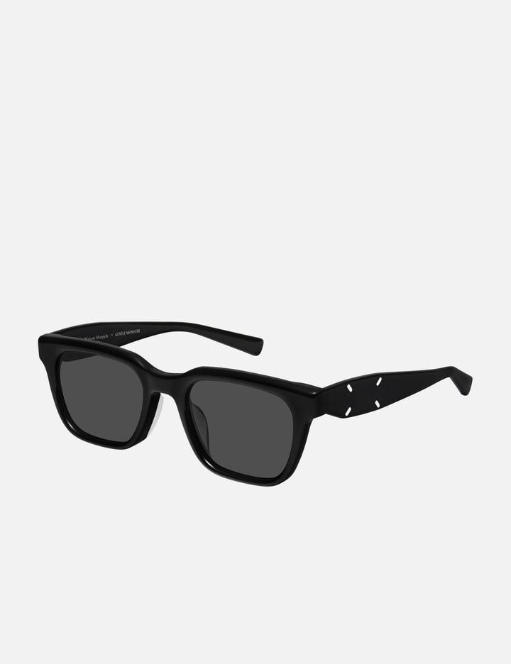 GM X MM SQUARE SUNGLASSES Placeholder Image
