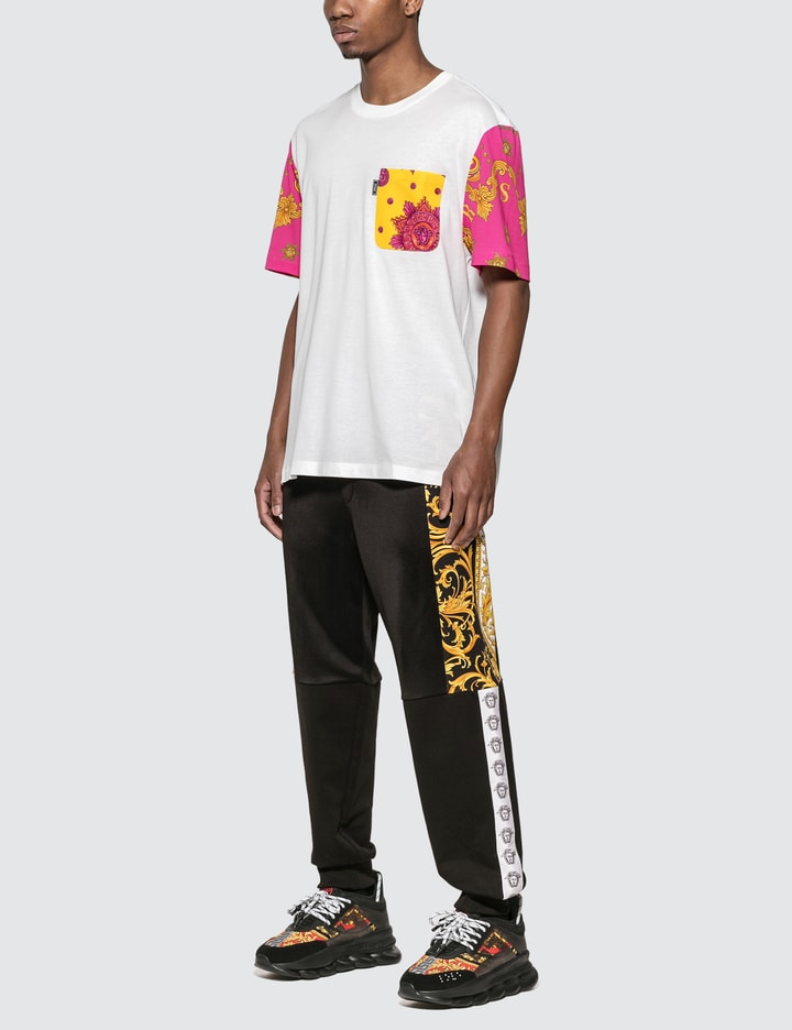 Le Pop Classique T-shirt Placeholder Image