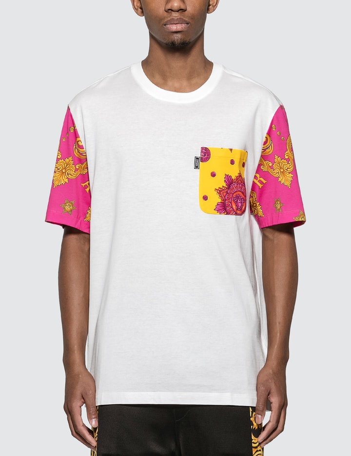 Le Pop Classique T-shirt Placeholder Image