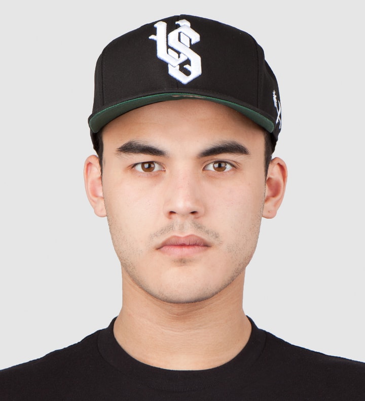 Black Olde Vs Snapback Ballcap  Placeholder Image