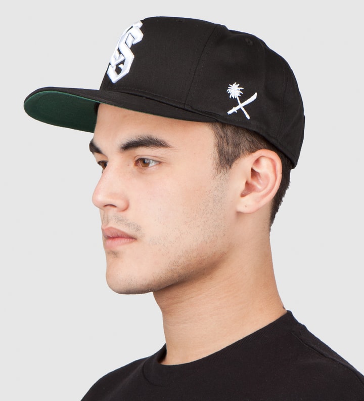 Black Olde Vs Snapback Ballcap  Placeholder Image