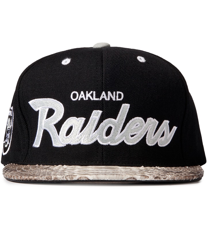 Vintage 90s NOS Oakland Raiders Leather Snapback Script Hat 