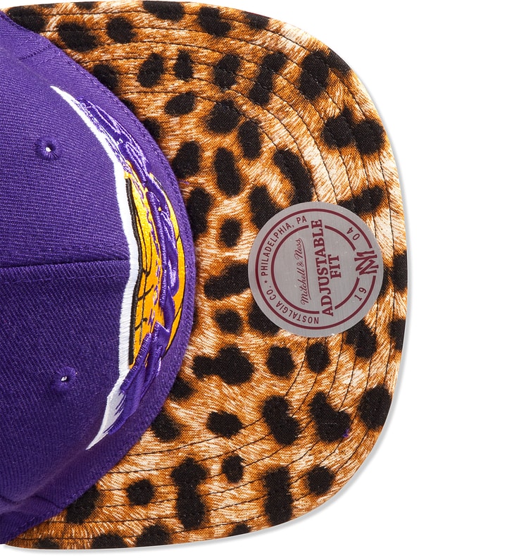 Cheetah Lakers XL Logo Placeholder Image