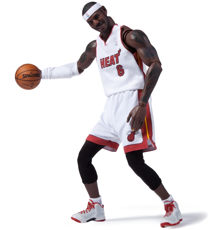 Real Masterpiece: NBA Collection - LeBron James  Placeholder Image