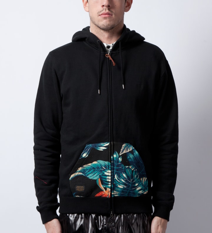 10.Deep Black Native Zip Hoodie