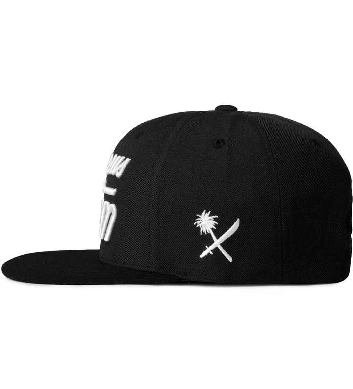 Black Magnum H13 Snapback Cap Placeholder Image