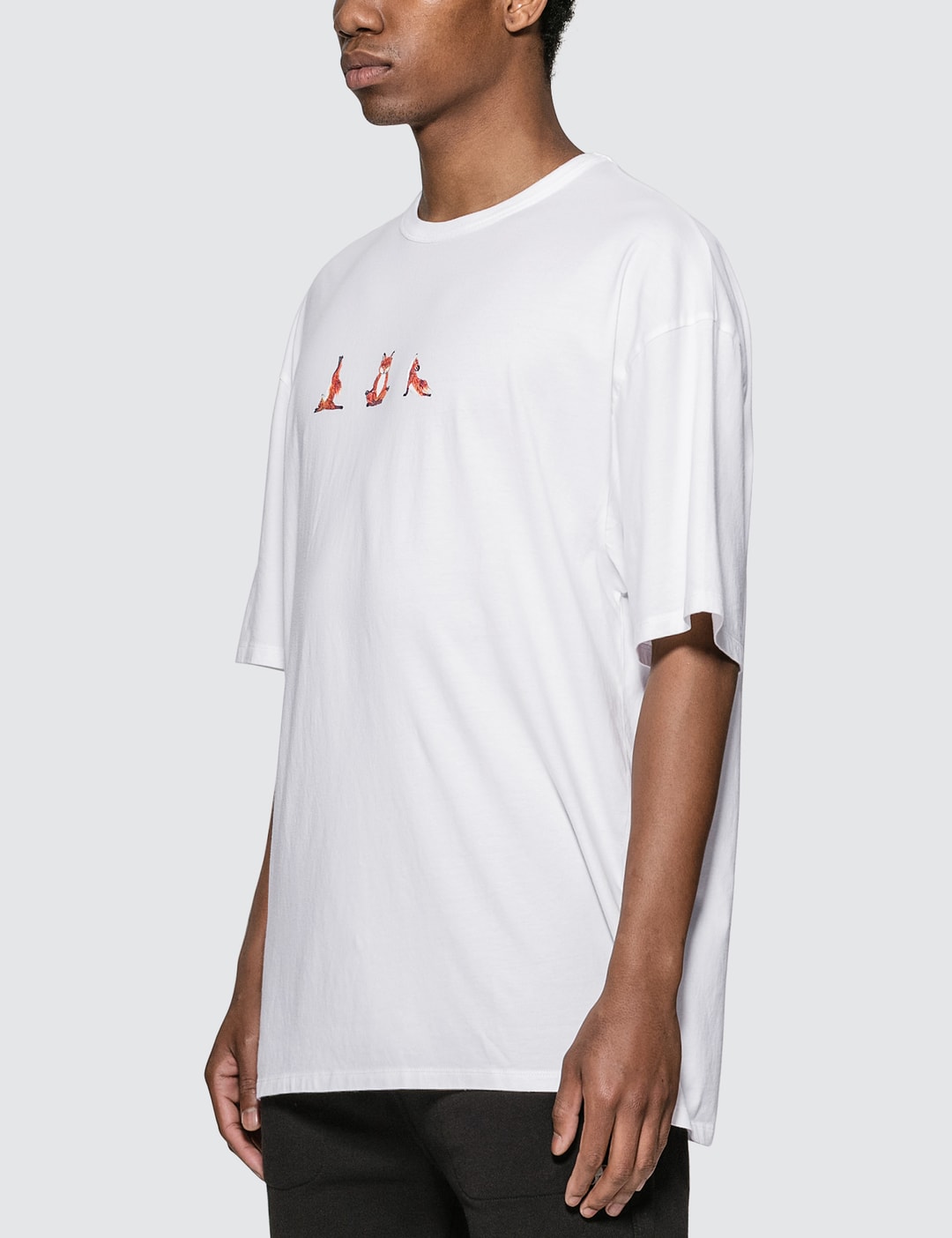 Diskriminering af køn utilsigtet klap Maison Kitsuné - Yoga Fox Print T-shirt | HBX - Globally Curated Fashion  and Lifestyle by Hypebeast