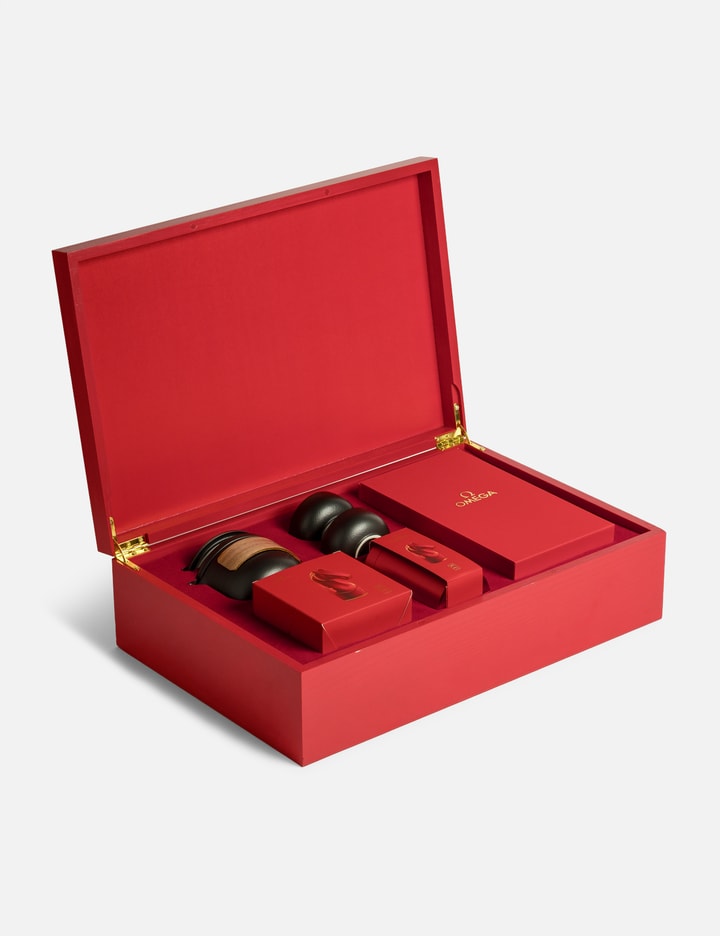 Omega 2026 New Year Tea Set