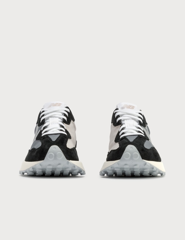 New Balance 327