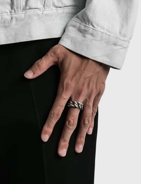 Maison Margiela - カーブチェーン リング | HBX - ハイプビースト  