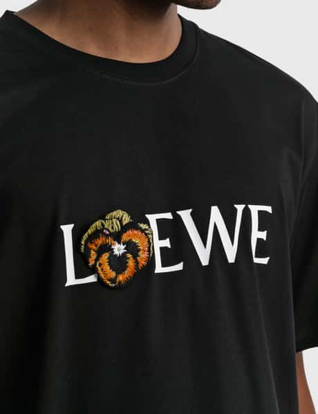 Loewe - パンジー Tシャツ | HBX - ハイプビースト(Hypebeast)が厳選 