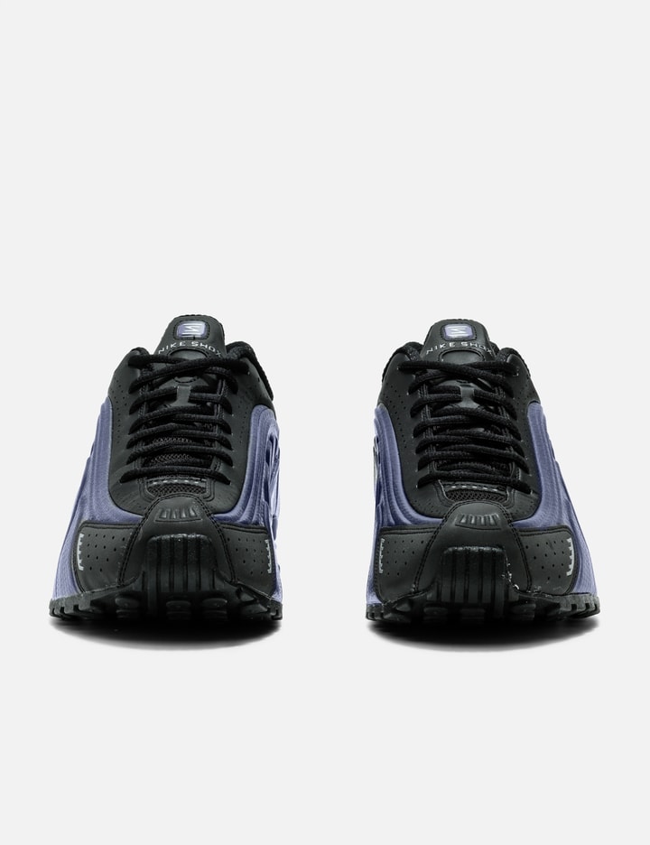 Shox R4 view 2
