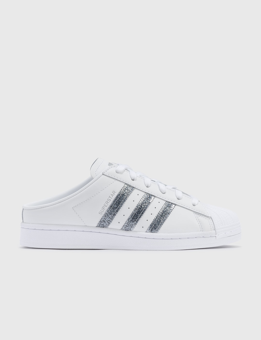preferir Párrafo ventana Adidas Originals - Superstar Mules | HBX - Globally Curated Fashion and  Lifestyle by Hypebeast