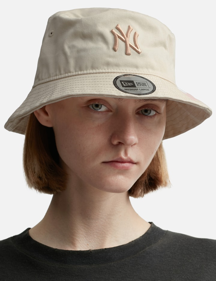 New York Yankees Sakura Bucket Hat Placeholder Image