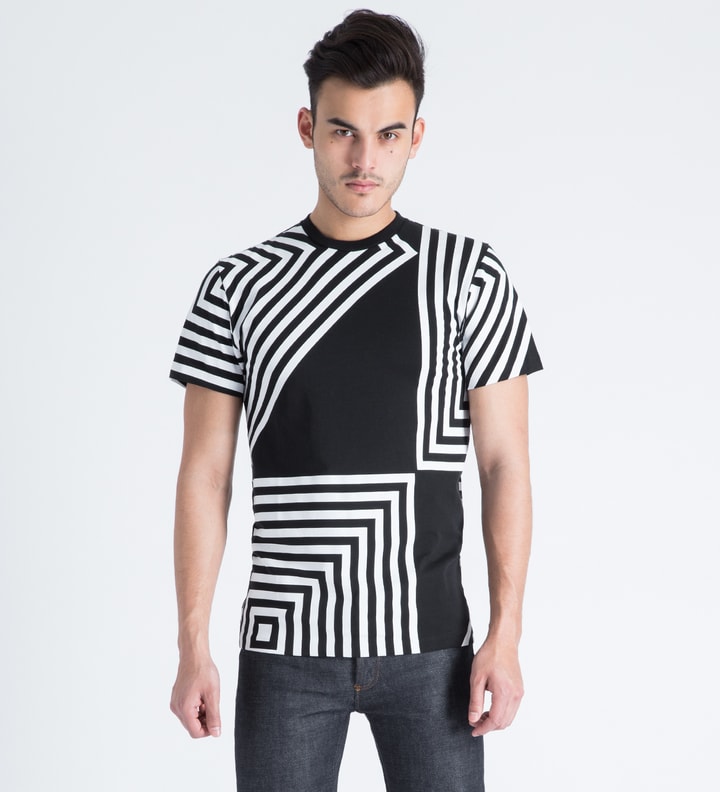 Black/White Zig Zag T-Shirt Placeholder Image