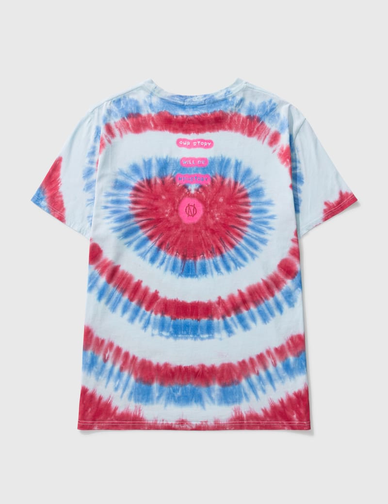 tie dye shirts in store