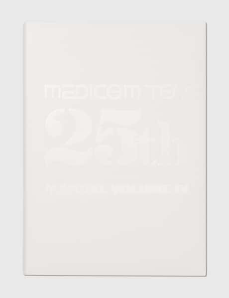 Medicom Toy Medicom Toy 25주년 기념 책 - Manual Volume Iv