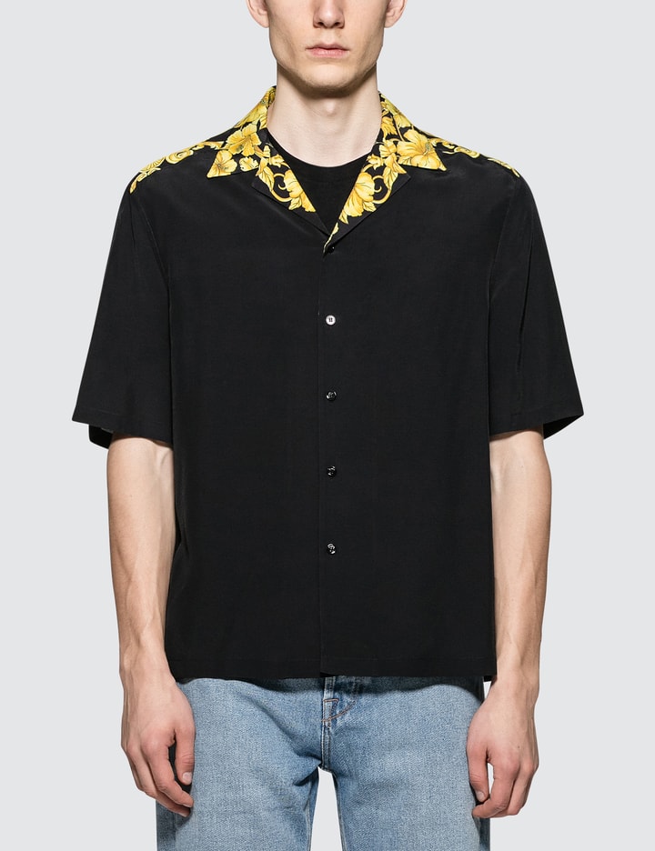 Feather Print S/S Shirt Placeholder Image
