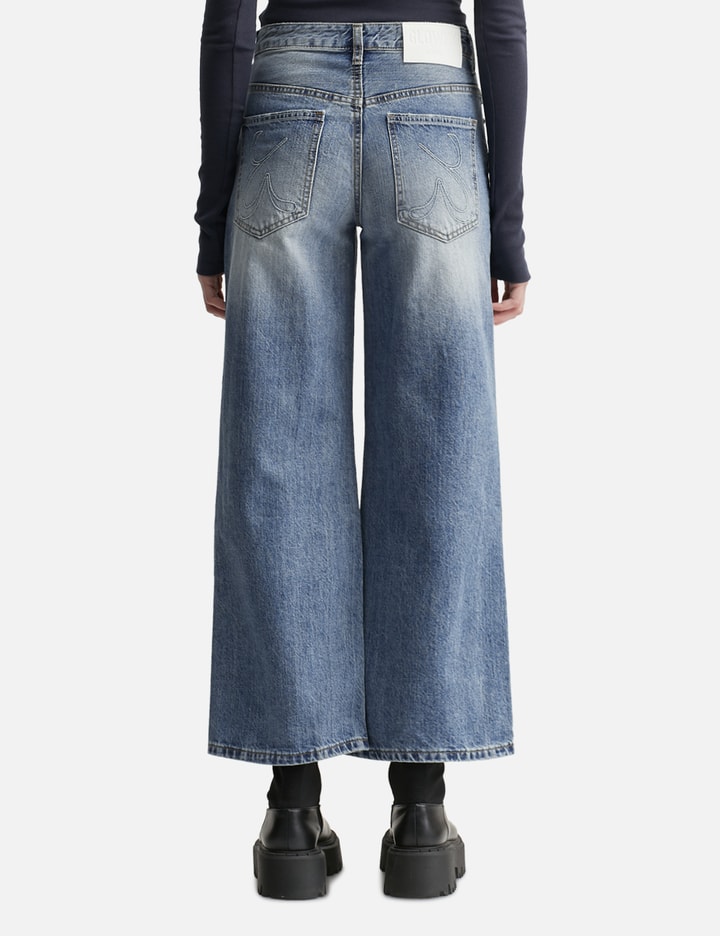 THE HANNAH JEANS Placeholder Image