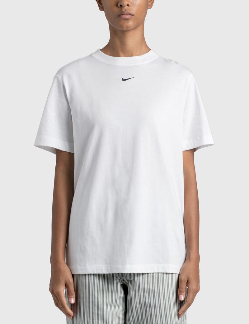 nike basic tee shirt